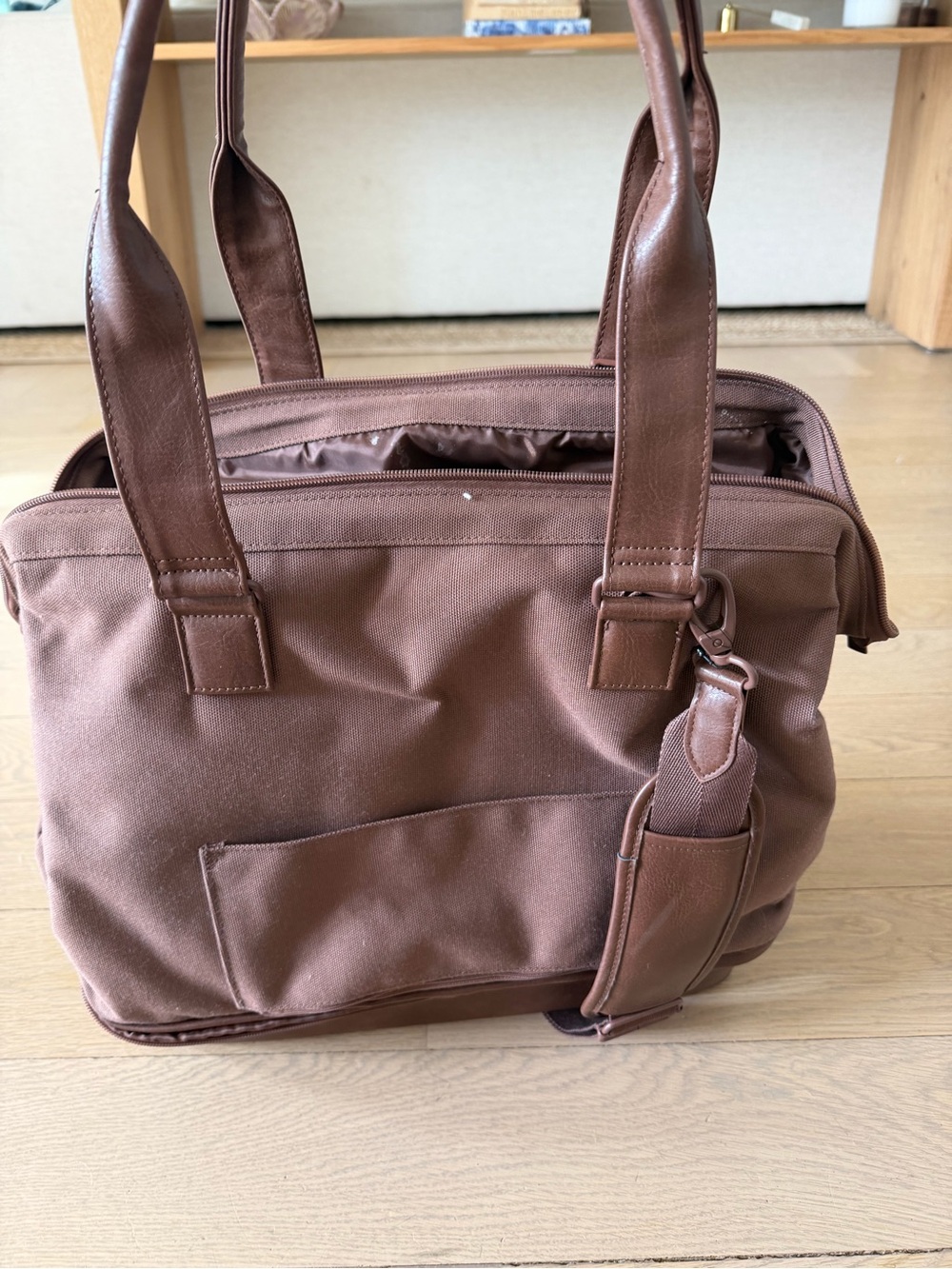 Beis brown weekender  bag